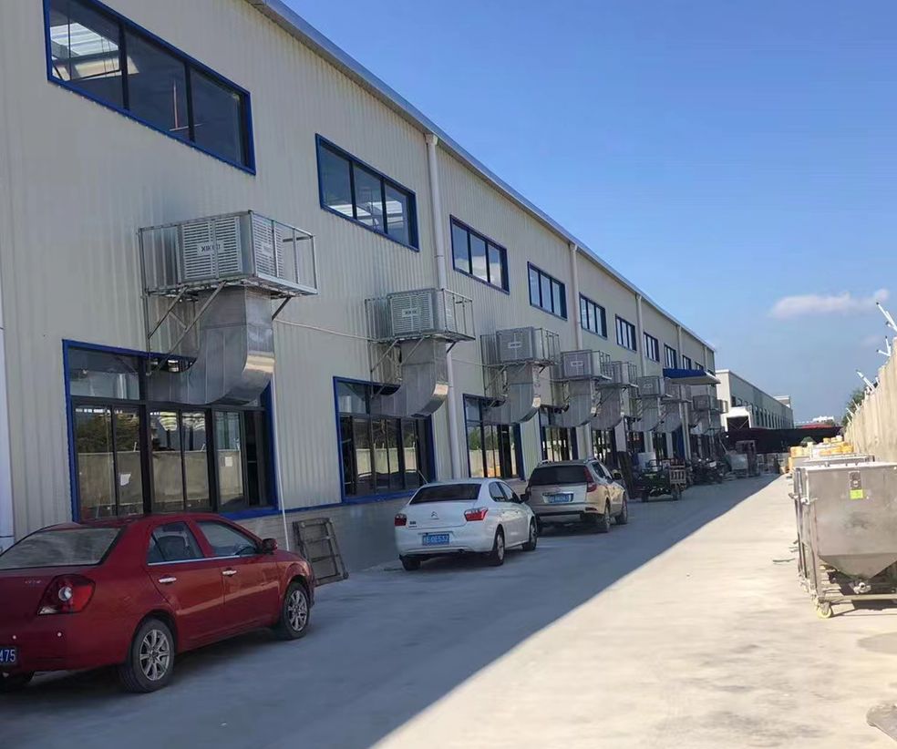 工業環保空調 廠房車間降溫通風工程案例.jpg 工業環保空調 廠房車間降溫通風工程案例.jpg